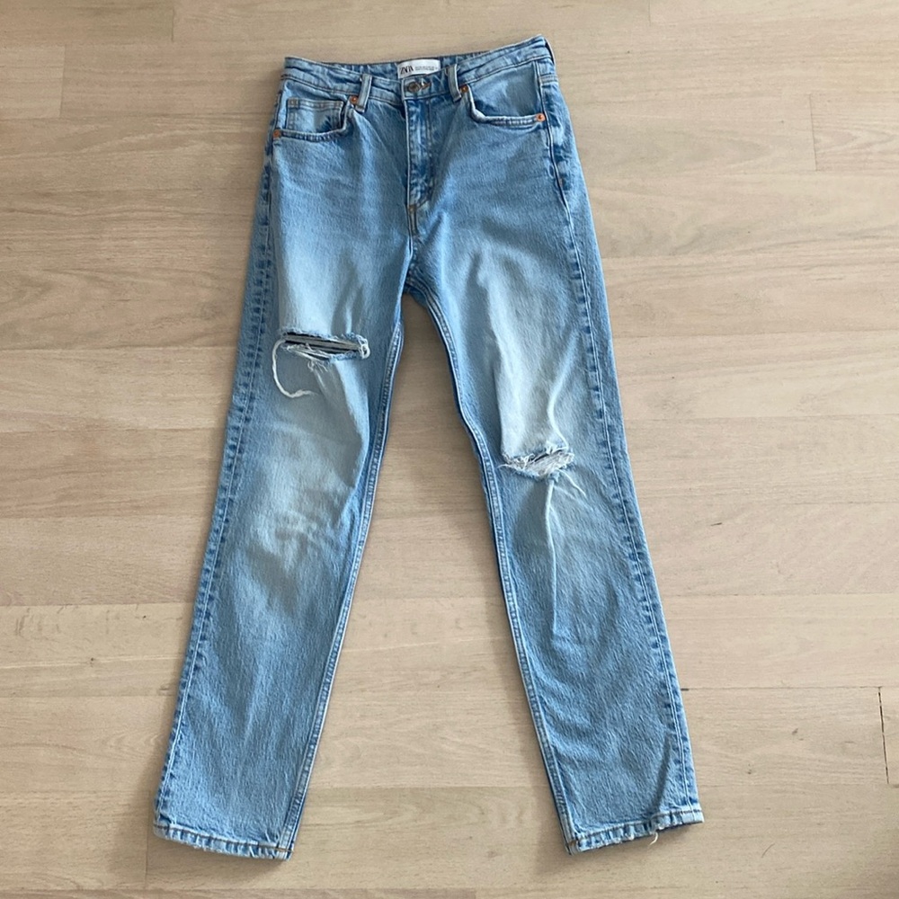 Zara Women’s Ripped Jeans Size 2